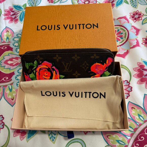 Louis Vuitton X Stephen Sprouse Monogram Roses Zippy Wallet - Picture 14 of 16